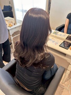 ネリネ 北千住駅東口学園通り前(Nerine) レイヤーカット/暗髪透明感カラー/髪質改善/艶髪/北千住