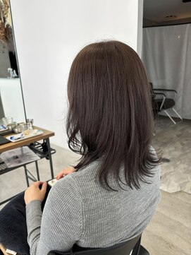 テラス トヨタ(Telasu Toyota) 20代30代40代50代◎大人可愛いミディアムレイヤーとグレージュ