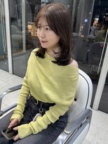 オブヘアージユウガオカ(Of HAIR Jiyugaoka) ミディアムレイヤー×明るめオリーブベージュ