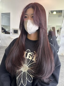 あき／ブリーチなしダブルカラーレッド×レイヤーカット