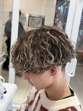 オーシャントーキョー 仙台(OCEAN TOKYO) 波巻きツイストスパイラルツーブロック刈り上げメンズパーマ
