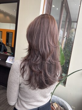 ヴァンカウンシル Kuwana(VAN COUNCIL) 海外レイヤーカット/海外ヘア/ベージュ/中顔面短縮カット