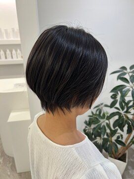グラムヘアー(GLAM HAIR) 大人かわいいひし形ショート