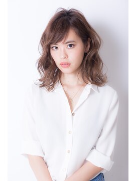 ギンザ ル グラン(JEAN CLAUDE BIGUINE GINZA Le Grand) ミディアムウエーブヘア