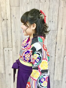 ヘアースペース ムーン(Hair Space MOON) 卒業式シーズンのヘアーセットと袴の着付け早朝から取り掛かりOK