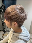 ピンクベージュ