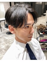 アンダーバーホワイト(_WHITE)&nbsp;大人センターパーとパーマ