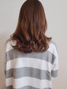 トップヘアー ガーデンヴィラ 安城(Garden Villa) 大きめウェーブロングスタイル/ニュアンスカラー/アースカラー