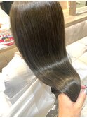 オリーブグレージュ×シークレットハイライトby平松