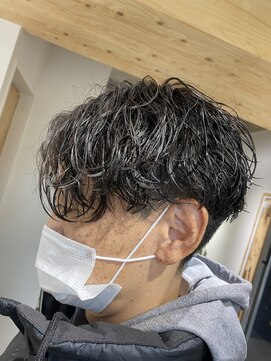 クオル 立川(QOL) ショート 刈り上げ ビジネスショート ナチュラル マッシュ