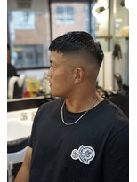 タイト スワッグ バーバーワークス(TIGHT SWAG BARBERWORKS)&nbsp;スキンフェード×クロップ