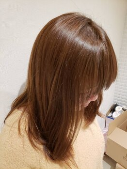 アネックス さかもとウイングポート店(ANNEX)の写真/【カラーのスペシャリストが在籍】髪への負担を最小限に艶感UP＊白髪染めでも明るく、艶やかな仕上がりに♪