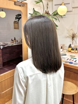 シエン 恵比寿(CIEN) 赤味ゼロ☆暗いのに重く見えない透明感くすみカラー