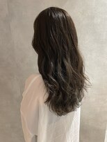 アイディール(:ideal)&nbsp;マットアッシュでクールで落ち着いた大人髪に！