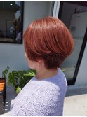 ピンクベージュ