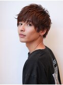 スーツ短髪ツーブロック束感モテるハイトーンシークレットパーマ