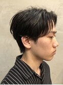 ブルーブラックフェザーパーマショートヘア