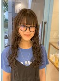 ぱっつん前髪×ロングウェーブパーマ