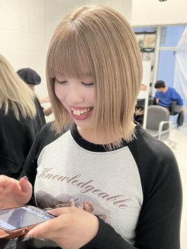 ココ 原宿(KOKO) 黒髪小顔クラゲヘアーオリーブグレーココアベージュボブ
