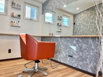 ノエル(NoeL)の写真/家族で通える地域密着型サロン【NoeL】落ち着いた店内でリラックスして施術を受けられるのが魅力♪