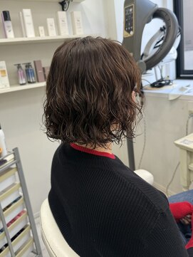 アルターシェリー(aL-ter che'rie) 無造作パーマ黒髪/クラゲヘアー/オリーブグレー/小顔/新籾