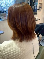 ノッポサン(Noppo3)&nbsp;ハイトーンベージュ ミディアムレイヤー くびれヘア 外ハネ