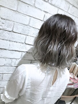 フェリア 渋谷(Feria) 【filo by Feria渋谷】シルバーアッシュグラデーション☆渡邉悟