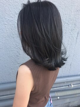 スヴァーゴ ヘアー svago hair 外はねミディアム