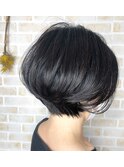 ショートボブ