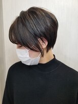 ヘアサロンアンドカフェ エイチプラス(H plus)&nbsp;丸みショート　20代　30代