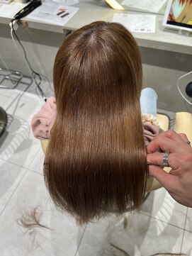 ロンドメリア 天神大名店(Lond Melia) ★くびレイヤーエモージュインナーグレージュ前髪ピンクベージュ