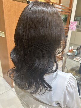 アンフェリール 原島店(Em Fellir) アースカラー/20代30代40代