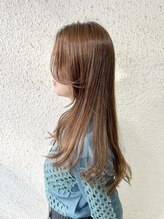 セレスト 心斎橋店(CELESTE)&nbsp;顔周りレイヤーがポイントのイノアカラーロングヘアスタイル