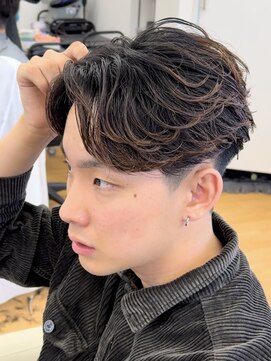 ビカム 名駅(become) 【フェザーショート】フェザーパーマ名古屋センターパートメンズ