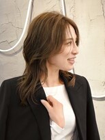 ヴィサージュバスク(VISAGE ba.s.k) こなれ感UP!レイヤーミディで軽やか美人ヘア