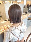切りっぱなしボブ×ベージュカラー