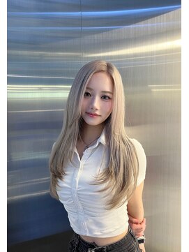 ニューワン バイ ネイバー 立川(Newone by neighbor) ハイトーンカラー 〈立川/立川駅/ブリーチ/ケアブリーチ〉