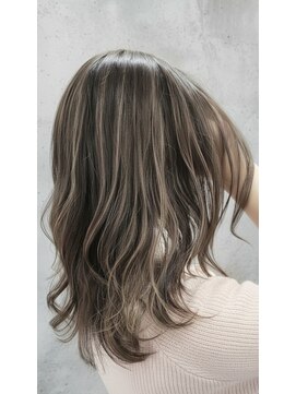 ヴィヴ(viv) 【Sato】髪質改善大人女性のベージュハイライト 25000