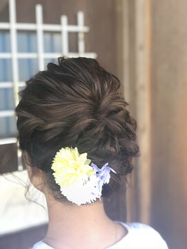 ヘアーデザインフロイデ(HAIR DESIGN freude) 夏にぴったりさわやかアップスタイル