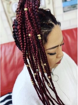 マドゥーズ ヘアショップ(Madoo's hair shop) コーンロウポニー