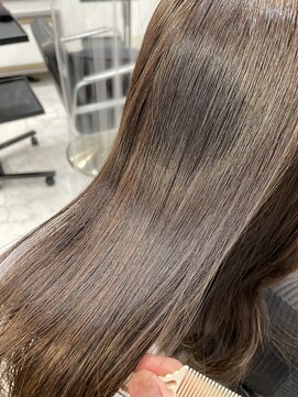 エスカーラ 表参道(THE ESCALA) @aidaman321 似合わせカット/くびれヘア/ツートーンカラー/