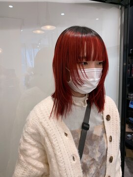 ケシキ大名(keshiki) 派手髪ブリーチレッドカラー顔まわりレイヤーカット