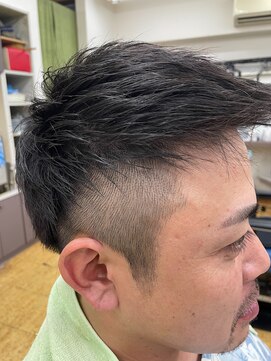 カットクラブ 髪切虫(CUT CLUB 髪切虫) ツーブロックショート