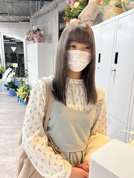 リミットバイアフィナー 大宮店(limit by Afinar) silver beige×顔まわりlayer