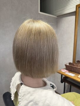 ビス リアン 川口店(Vis lien) 20代30代40代抜け感ショートミルクティベージュ