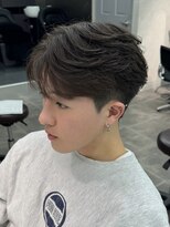 ジーニー 千葉(GENiE)&nbsp;ウルフ/センターパート/カルマパーマ/ニュアンスパーマ/古荘竜生