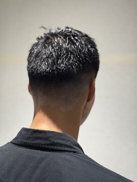 ヒロギンザ 大阪本店(HIRO GINZA) モヒカンフェード