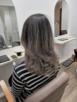 リルー(LiLou) 最旬♪外国人風バレイヤージュ+韓国レイヤーカット☆