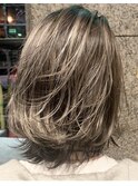 白髪ぼかしハイライト/ミルクティーベージュ/40代50代肩上ボブ