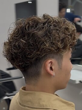 ササ 京都河原町店(33 SASA) オールバックパーマ京都四条河原町